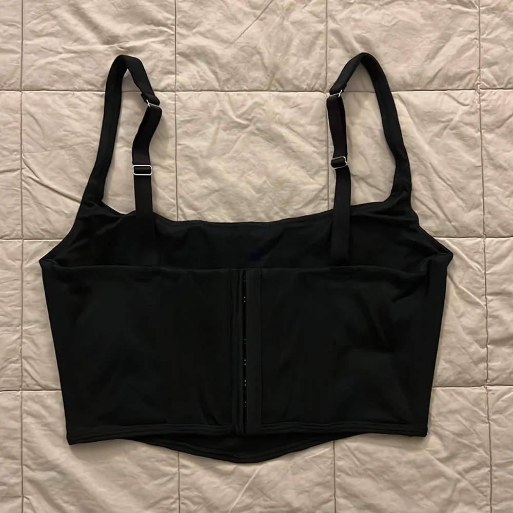 SKIMS Black Crop Top - Picture 4 of 6